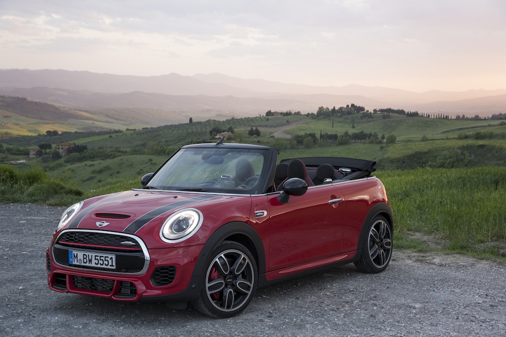 La nuova MINI John Cooper Works Cabrio