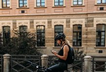 PIRELLI: DAL CASTELLO SFORZESCO A CITY LIFE CON LA E-BIKE ALLA SCOPERTA DELL’ARCHITETTURA MILANESE