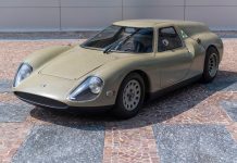 La concept car Alfa Romeo Scarabeo esposta allo Château de Compiègne