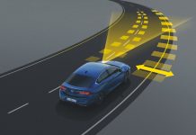 Sulla nuova Opel Insignia brillano i nuovissimi fari IntelliLux LED® Pixel