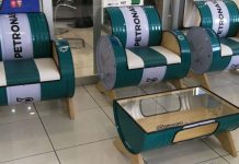 LA LUNGA VITA DEI FUSTI PETRONAS: DA CONTENITORI A ELEMENTI DI ARREDO