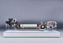 Il propulsore per la BMW i Hydrogen NEXT: il BMW Group ribadisce il suo costante impegno nella tecnologia delle celle a combustibile a idrogeno.