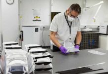 VISIERE DI PROTEZIONE STAMPATE IN 3D PER IL PERSONALE DEL NATIONAL HEALTH INSTITUTE IN PRIMA LINEA CONTRO IL CORONAVIRUS