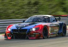 I team clienti BMW M scendono in pista con le auto da corsa BMW virtuali.