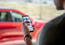 Ford offre ai suoi clienti una gamma di servizi di connettività gratuiti