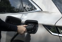 DS 7 CROSSBACK E-TENSE: PIANIFICAZIONE DELLE RICARICHE SENZA PENSIERI FINO AL 25% DI