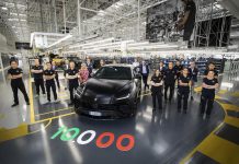 Nuovo record produttivo: Automobili Lamborghini festeggia la Urus n. 10.000