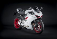 “The Red Essence. In white”: nuova livrea per la Ducati Panigale V2