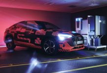 Audi sviluppa la ricarica bidirezionale: l’auto elettrica rende smart la rete domestica