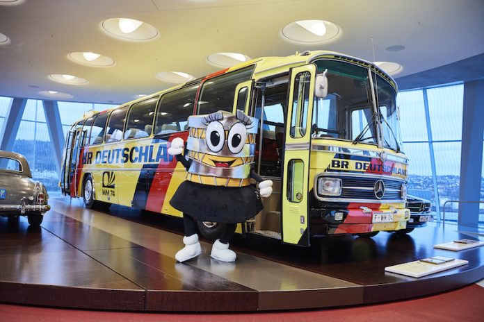 Carlotta und Carlchen sind die Maskottchen des Mercedes-Benz MuseumsCarlotta and Carlchen are the mascots of the Mercedes-Benz Museum