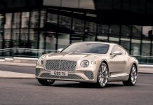 AL SALON PRIVÉ DEBUTTA Il LUSSO SUPREMO DELLA NUOVA CONTINENTAL GT MULLINER