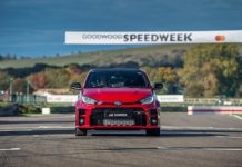 GR YARIS FA IL SUO DEBUTTO IN PISTA ALLA GOODWOOD SPEEDWEEK