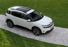 SUV CITROËN C5 AIRCROSS HYBRID: CON IL CAVO DA 7,4 KW LA RICARICA È SEMPLICE E VELOCE