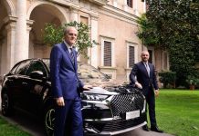 CONSEGNATA UNA DS 7 CROSSBACK E-TENSE 4X4 A SUA ECCELLENZA CHRISTIAN MASSET, AMBASCIATORE DI FRANCIA IN ITALIA