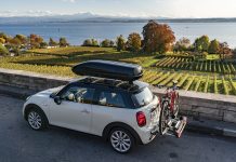 Guida sportiva su due e quattro ruote: esplorando il Lago di Costanza a bordo della MINI Cooper S 3 porte