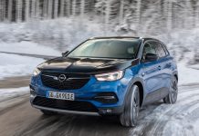 I nuovi allestimenti di Opel Grandland X offrono ora maggiore possibilità di scelta