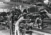 75 anni fa a Wolfsburg iniziava la produzione di serie del Maggiolino Volkswagen