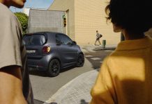 smart EQ fortwo edition bluedawn: stile elettrizzante in velluto blu