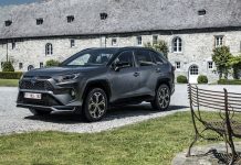 NUOVO TOYOTA RAV4 PLUG-IN HYBRID