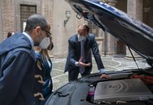 TOYOTA PRESENTA LA MIRAI AL SINDACO DI TERNI