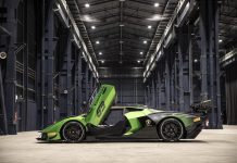 Lamborghini Essenza SCV12 è la prima vettura sul mercato con telaio full carbon omologato secondo gli standard di sicurezza FIA Hypercar