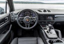 Il nuovo sistema di infotainment di Porsche: più informazioni, più funzionalità e comandi vocali più evoluti