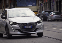 ANDREA NUCITA ALLA GUIDA DI NUOVA e-208 PER LE STRADE DI MILANO