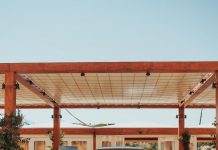 JAGUAR LAND ROVER ITALIA TORNA IN SARDEGNA COME PARTNER DELLO YACHT CLUB COSTA SMERALDA E CONFERMA LA PROPRIA PRESENZA NEL MONDO DEL SAILING