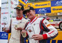 Poloński vince anche al Barum Czech Rally Zlín ed è Campione 2021 dell’Abarth Rally Cup. Il polacco e Rada conquistano il podio in ERC2