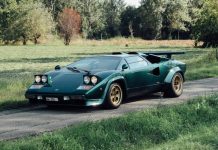A Milano AutoClassica le celebrazioni dei 50 anni della Lamborghini Countach, un tuono nella storia dell’automobilismo