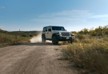 La nuova gamma Jeep® 4xe on air con lo spot “Thunderbolt”