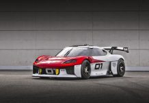 Porsche presenta il futuristico prototipo Mission R