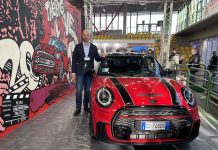 20 anni della nuova MINI raccontati dai due street artists Solo & Diamond in occasione di Lucca Comics & Games