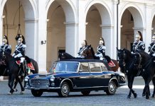 Lancia celebra i suoi 115 anni di storia e i 60 anni della Flaminia presidenziale sullo sfondo del Quirinale