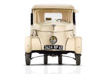 L’AVENTURE PEUGEOT È PRESENTE AL SALONE EPOQU’AUTO DI LIONE