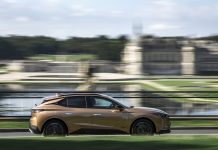 VIAGGI SENZA CONFINI CON DS 4 CROSS E LA TECNOLOGIA ADVANCED TRACTION CONTROL