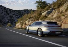 La nuova Taycan Sport Turismo: funzionale, polivalente e dinamica su strada