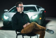 È ufficialmente aperta l’asta per il primo NFT di Lamborghini. L’artista Fabian Oefner rivela il significato completo dell’opera d’arte “Space Time Memory”