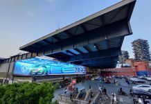 PEUGEOT ACCENDE A MILANO THE CORNER, LA PIÙ GRANDE AFFISSIONE DIGITALE D’ITALIA
