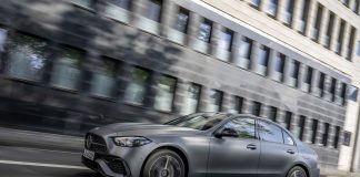 Euro NCAP premia i sistemi di assistenza alla guida di Classe C con il massimo dei voti