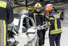 Mercedes MB4Rescue: auto moderne per addestrare i vigili del fuoco