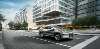BYD davanti a Tesla: perché il 2025 segna il cambio di leadership EV