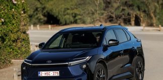 Nuovo Toyota bZ4X: autonomia record e ricarica veloce anche al gelo