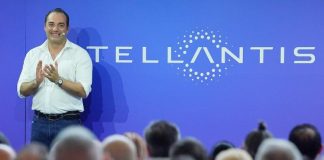 Filosa (Stellantis): nuova equazione per la transizione auto