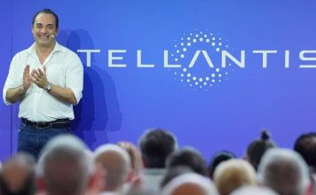 Filosa (Stellantis): nuova equazione per la transizione auto