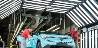 Nissan LEAF 3, viaggio a Sunderland: così nasce la nuova elettrica