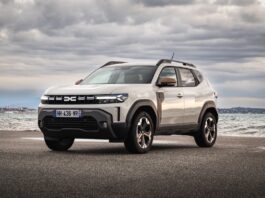 Nuovo Dacia Duster: estetica funzionale e materiali Starkle®