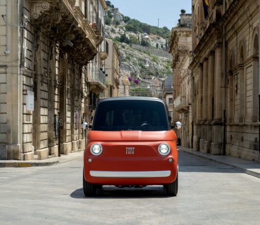 Nuova Fiat Topolino Corallo: prezzo, autonomia e novità 2026