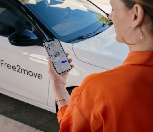 Carsharing 2026: Free2move Espande la Flotta e Punta sull’Elettrico