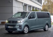 Zafira, nuovo turbodiesel Euro 6e: 400 Nm, AT8 e prezzo da 43.250 euro